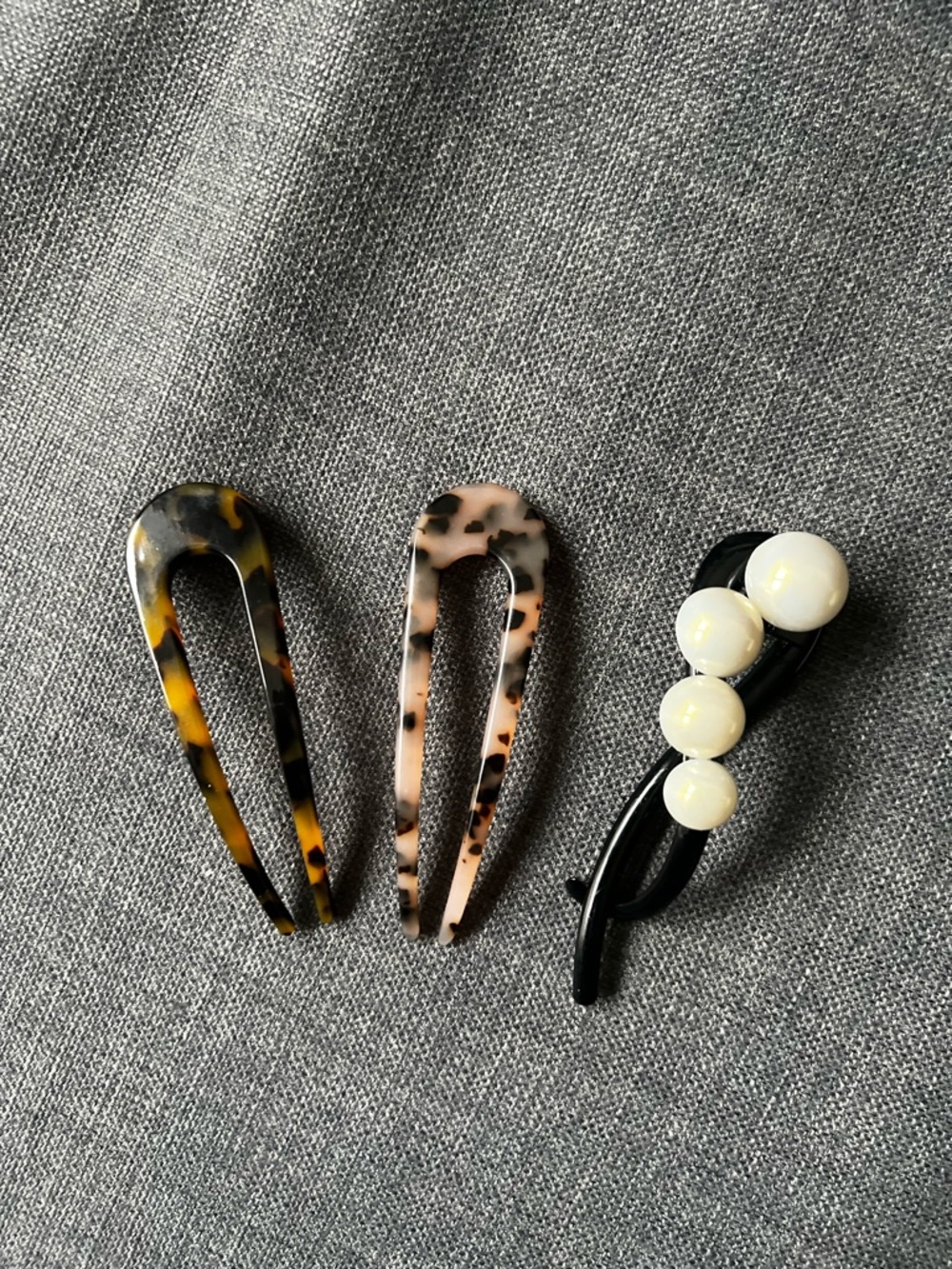3 Hair Clips